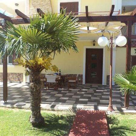 Villa Elpida Свороната Екстериор снимка