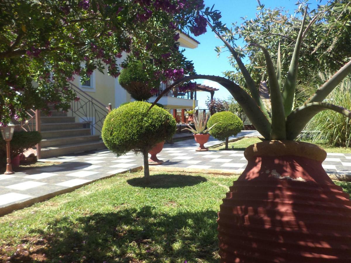 Villa Elpida Свороната Екстериор снимка